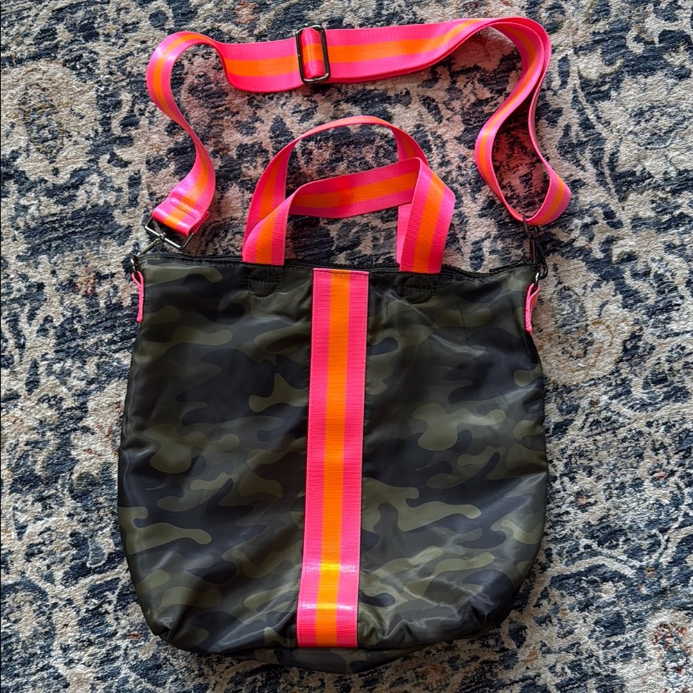 NWOT Haute Shore Camouflage Crossbody Bag